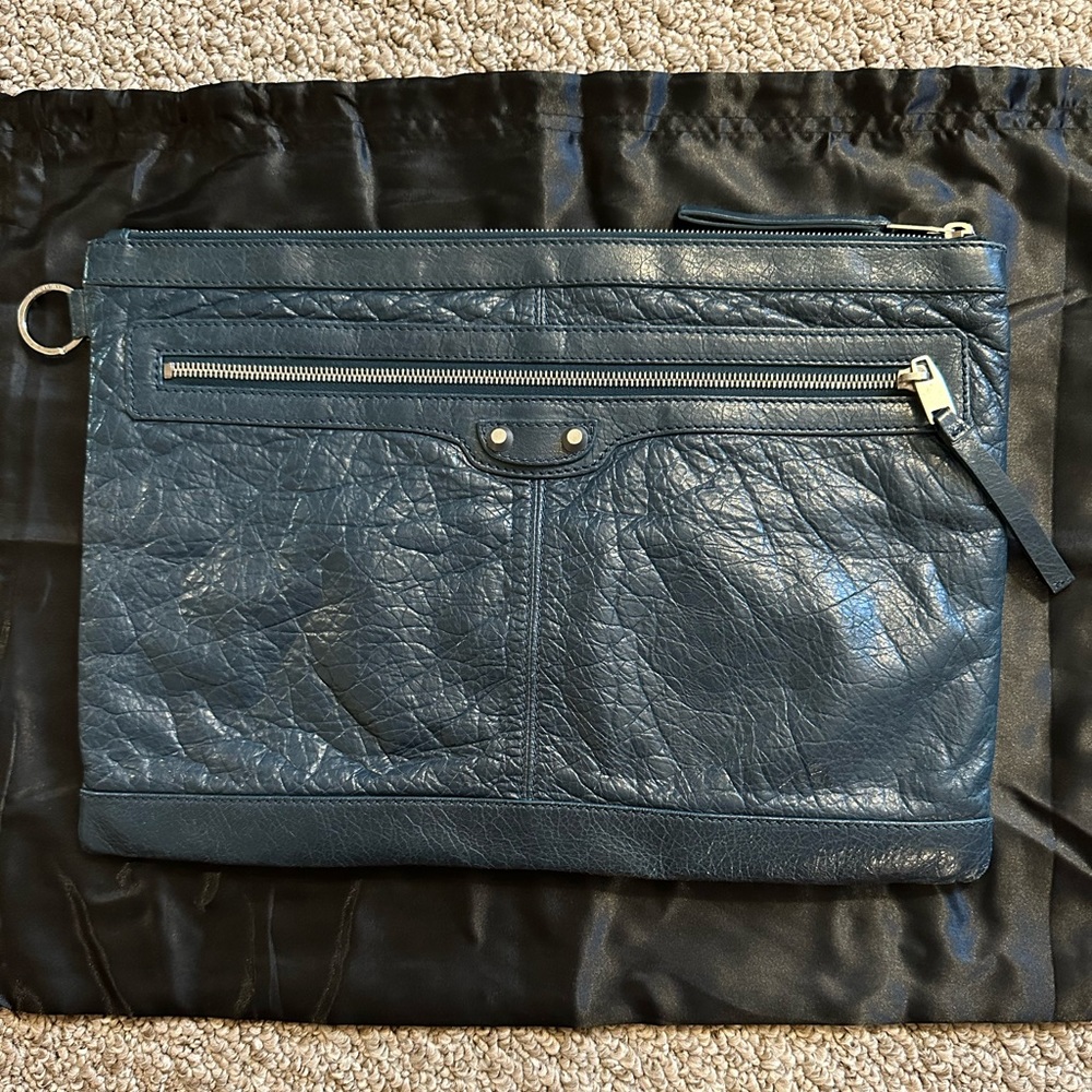 Balenciaga Extra large Pouch